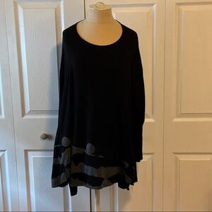 Alembika Black and Grey Asymmetric L/S Tunic Top